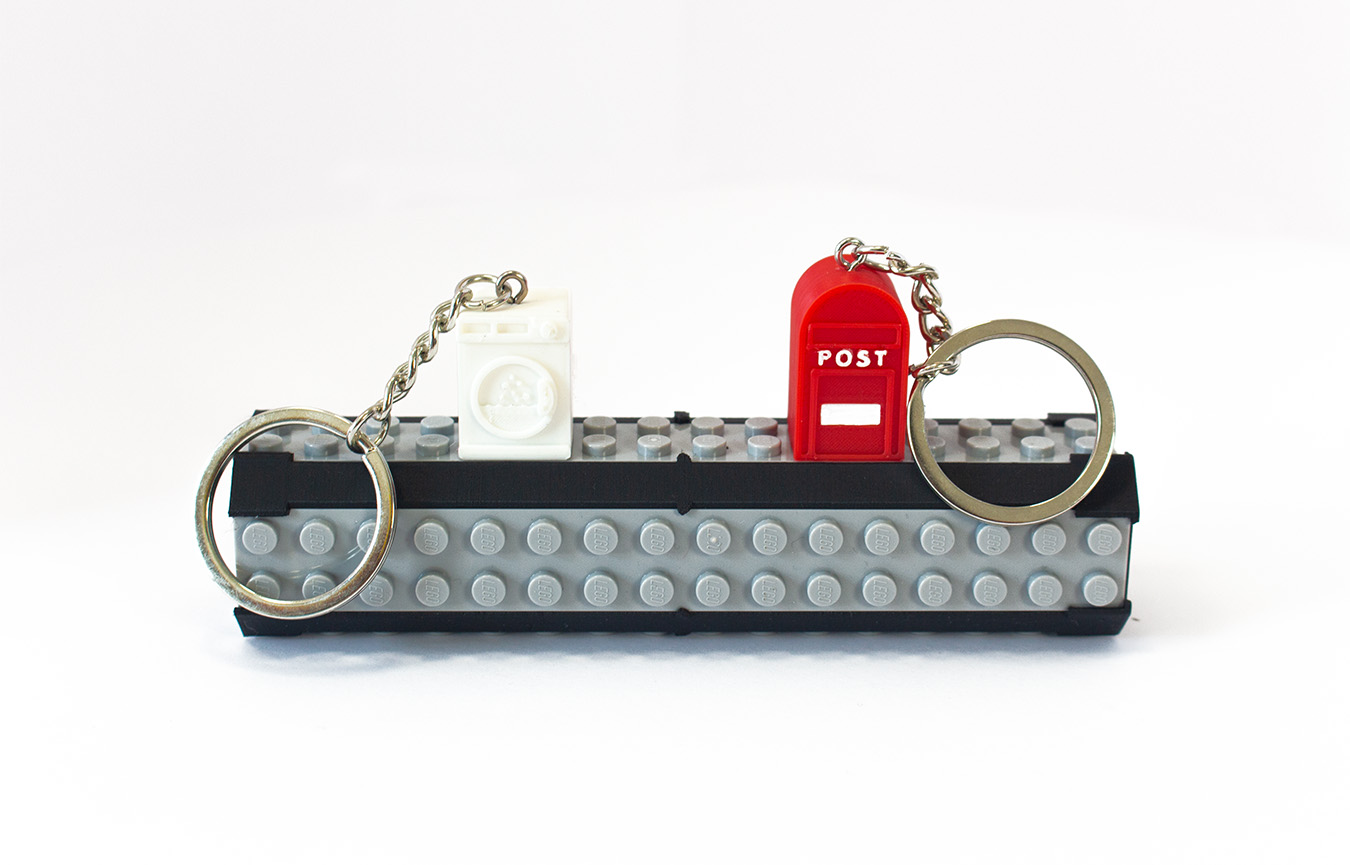 Key rack with key chains